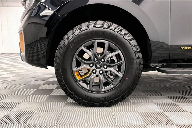 Used 2025 Ford Expedition Tremor AWD/4WD image 9