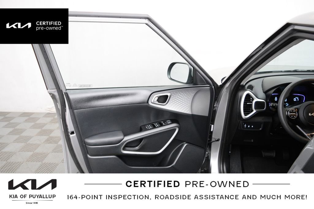 Certified 2025 Kia Soul S FWD image 10
