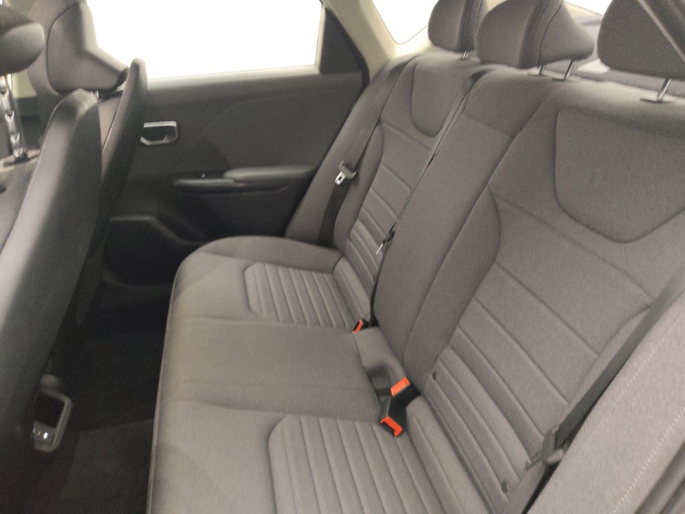 Used 2025 Kia K4 EX FWD image 18
