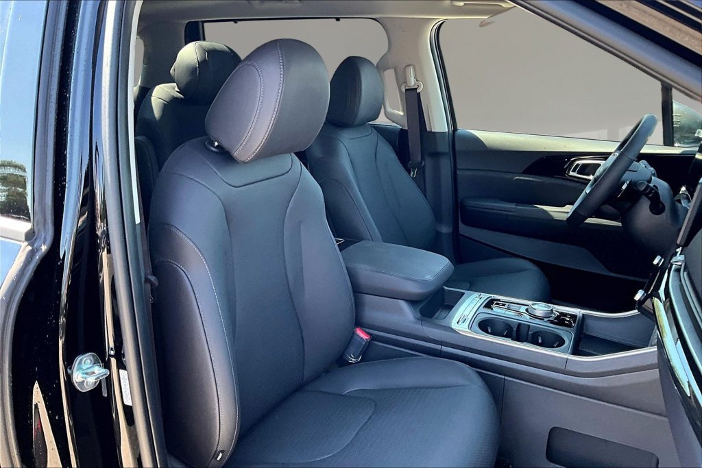 New 2027 Kia Carnival SX Prestige FWD image 11