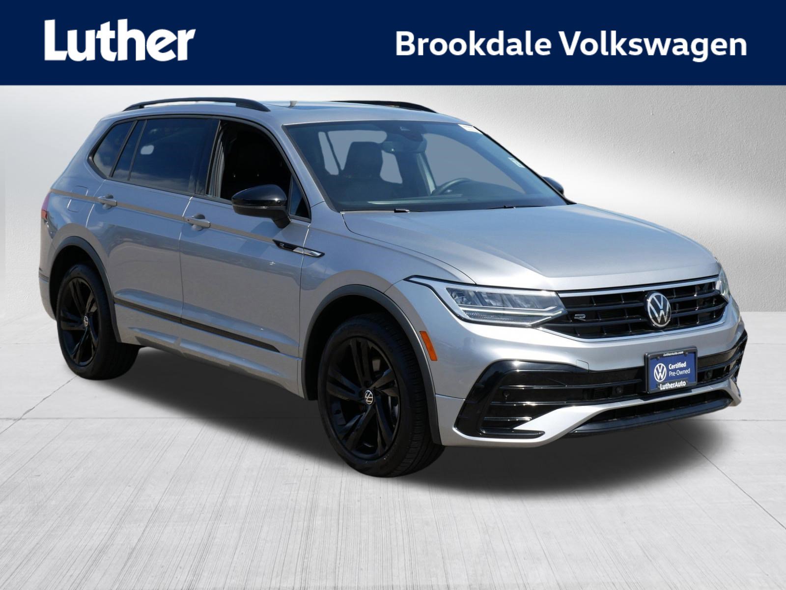 Certified 2023 Volkswagen Tiguan SE R-Line AWD/4WD image 1