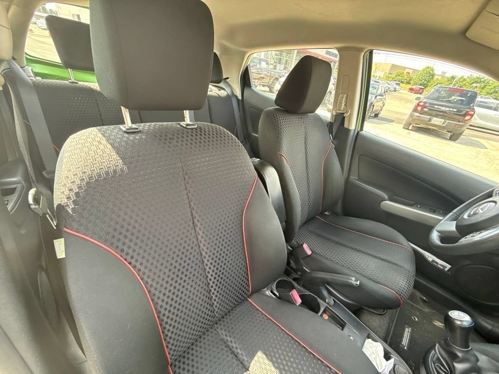 Used 2013 MAZDA MAZDA2 Touring FWD image 16