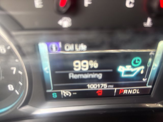 Used 2018 Chevrolet Equinox Premier FWD image 14