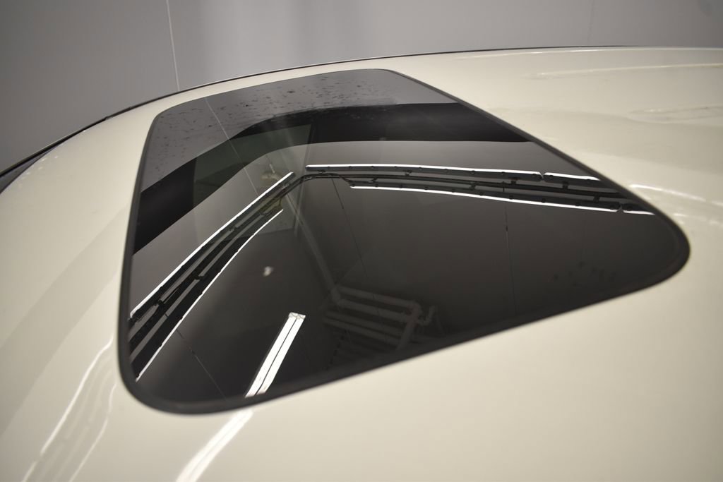 Used 2018 Honda Odyssey EX-L image 54