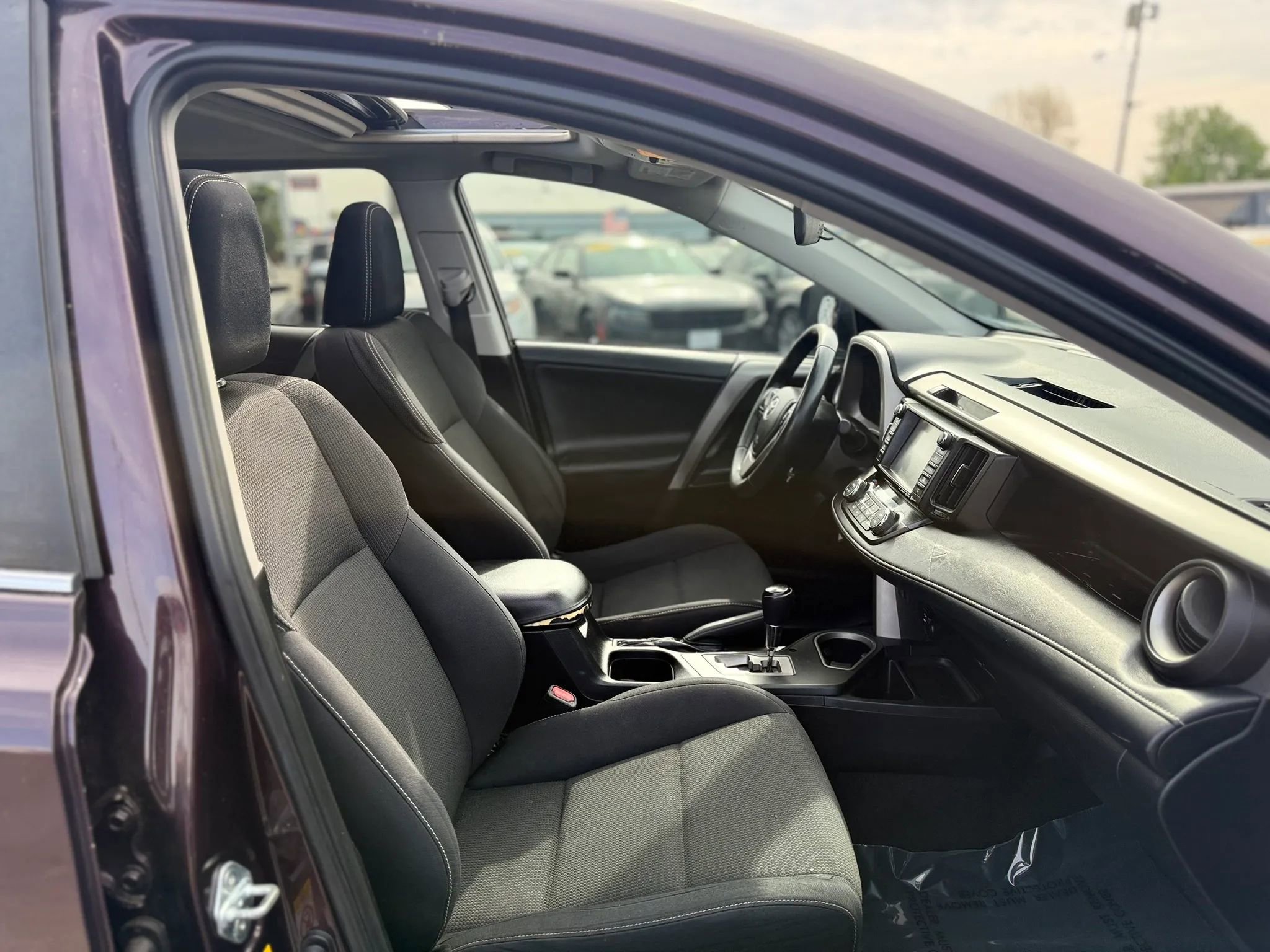 Used 2016 Toyota RAV4 XLE FWD image 37