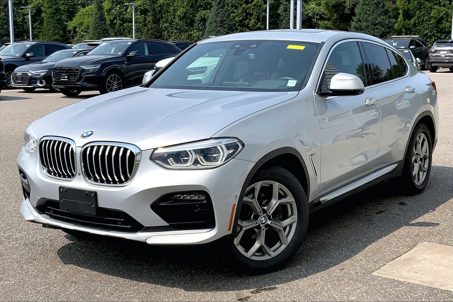 Used 2021 BMW X4 xDrive30i w/ Executive Package AWD/4WD image 1