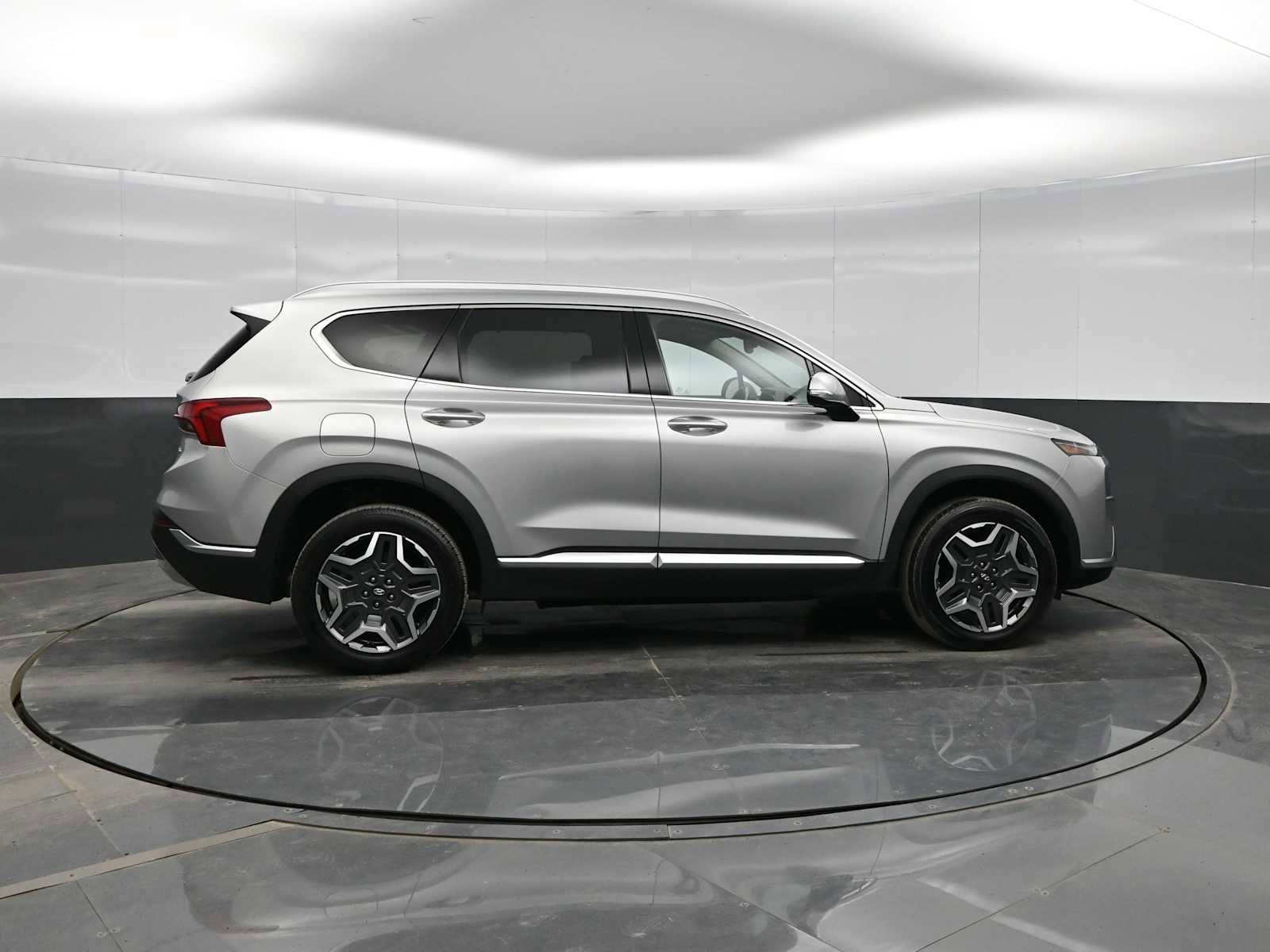 Used 2023 Hyundai Santa Fe Limited image 12