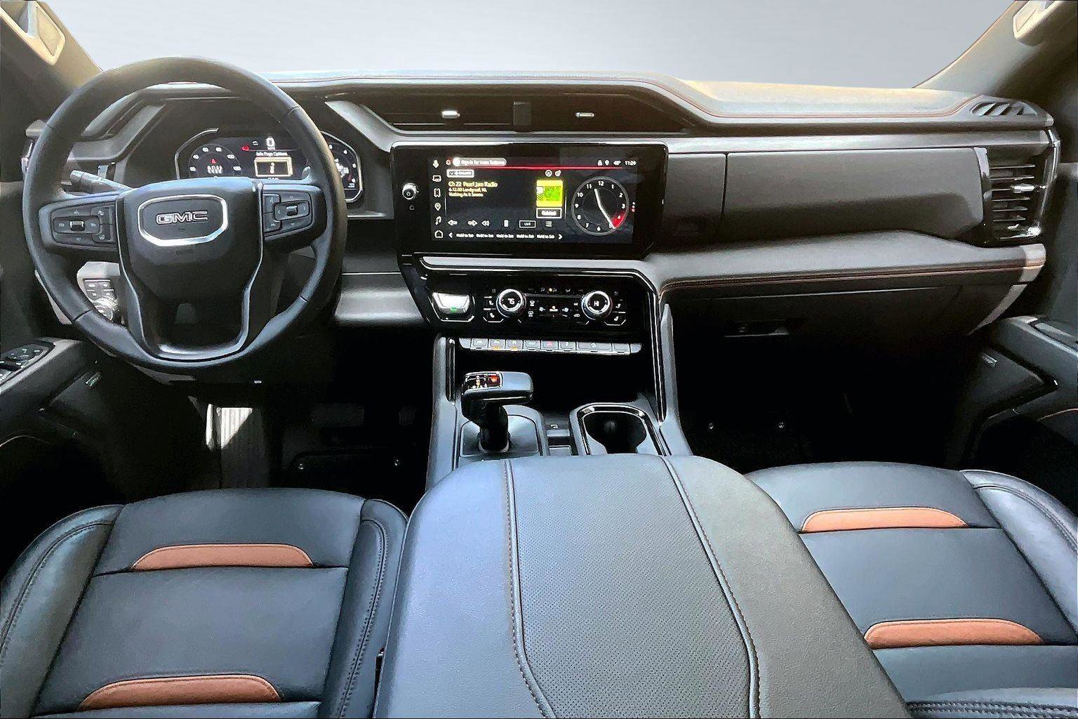 Used 2025 GMC Sierra 1500 AT4 w/ AT4 Premium Package image 17