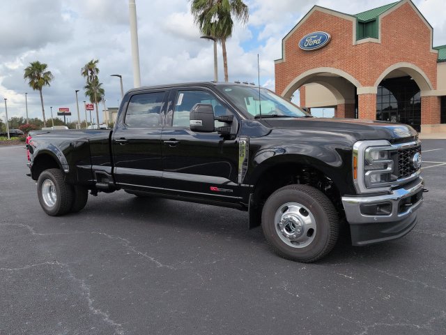 New 2027 Ford F350 Lariat w/ Lariat Ultimate Package AWD/4WD image 2