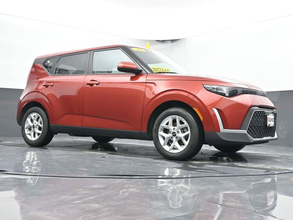 Used 2025 Kia Soul LX w/ LX Technology Package image 46