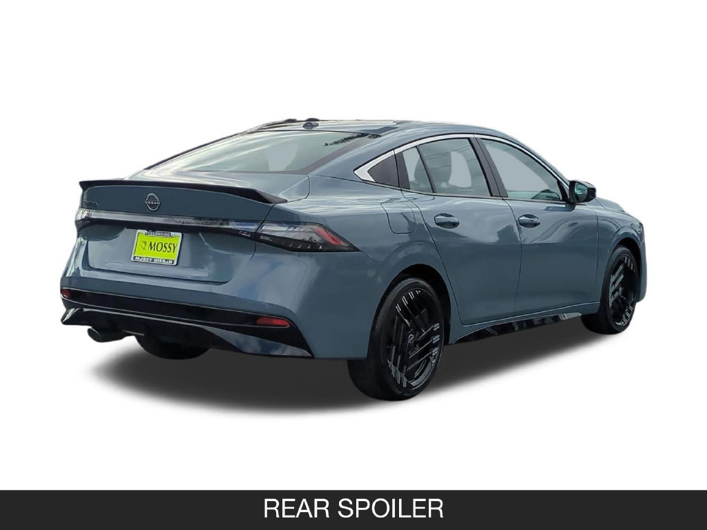 New 2027 Nissan Sentra SR w/ Floor Mat Package FWD image 9
