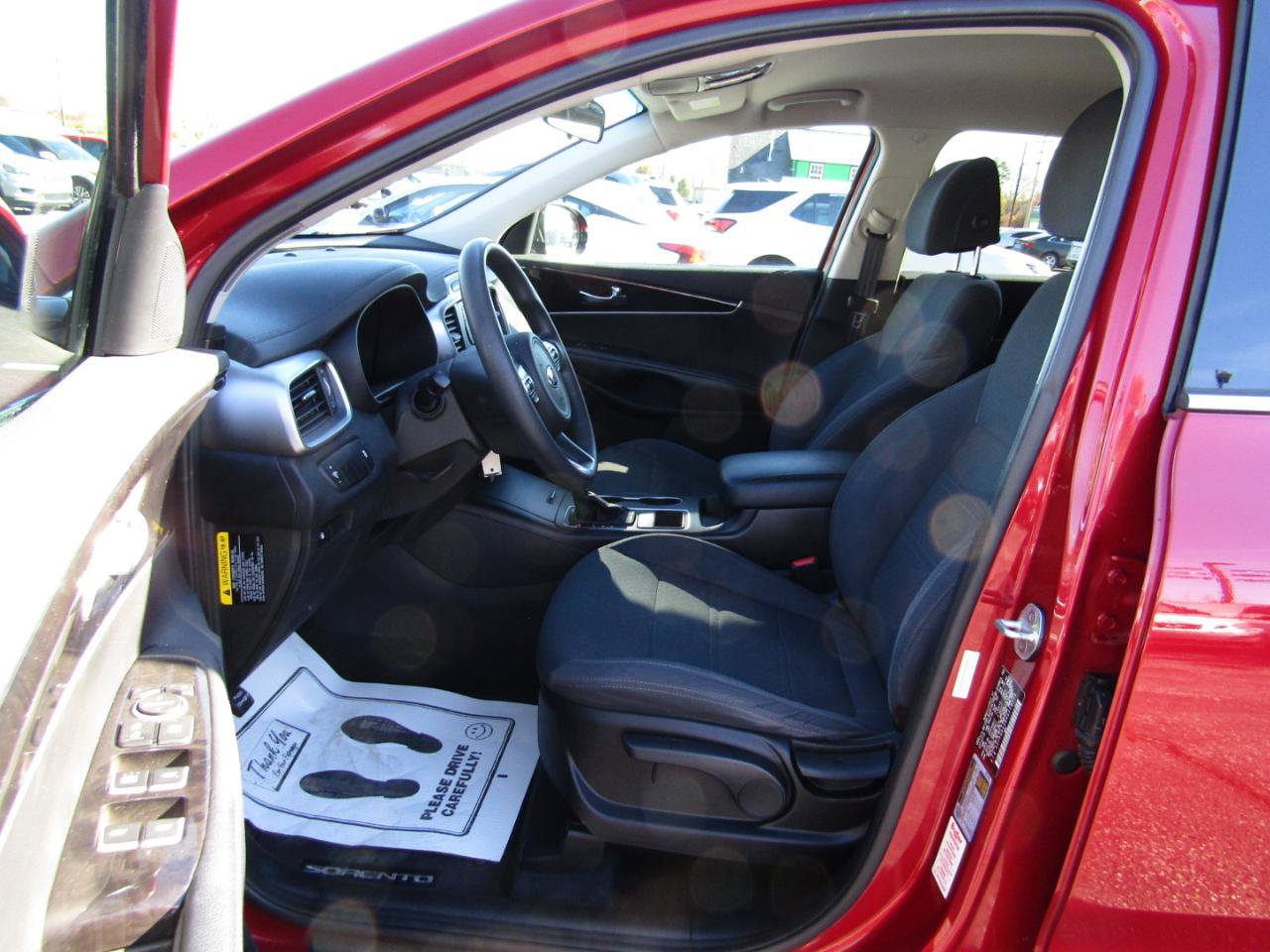 Used 2017 Kia Sorento AWD image 16