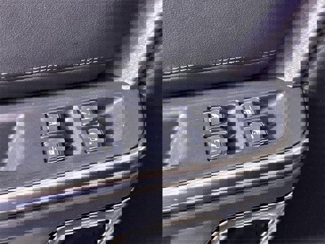 Used 2022 Rivian R1T Adventure image 24