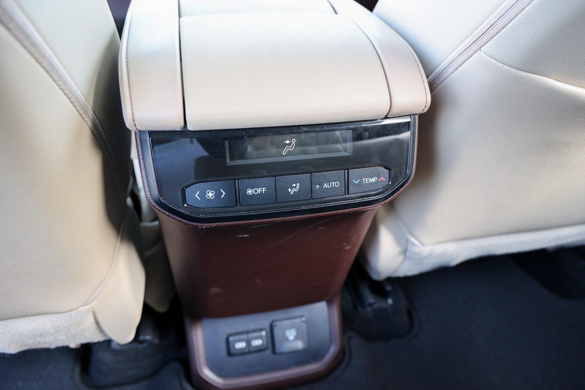 Used 2022 Toyota Highlander Limited AWD/4WD image 47