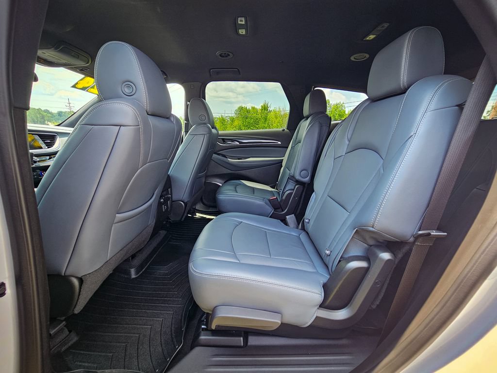 Used 2024 Buick Enclave Essence w/ Sport Touring Edition AWD/4WD image 30