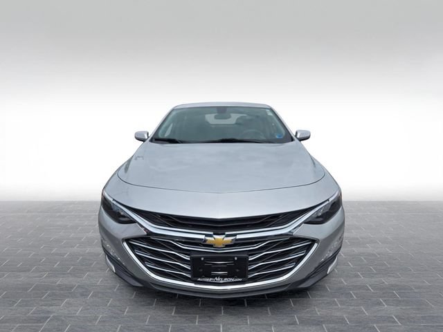 Used 2022 Chevrolet Malibu LT FWD image 2