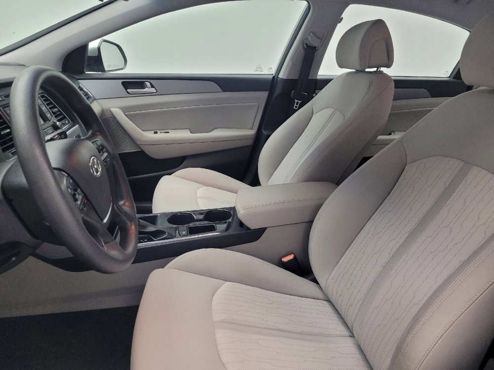 Used 2016 Hyundai Sonata SE image 17