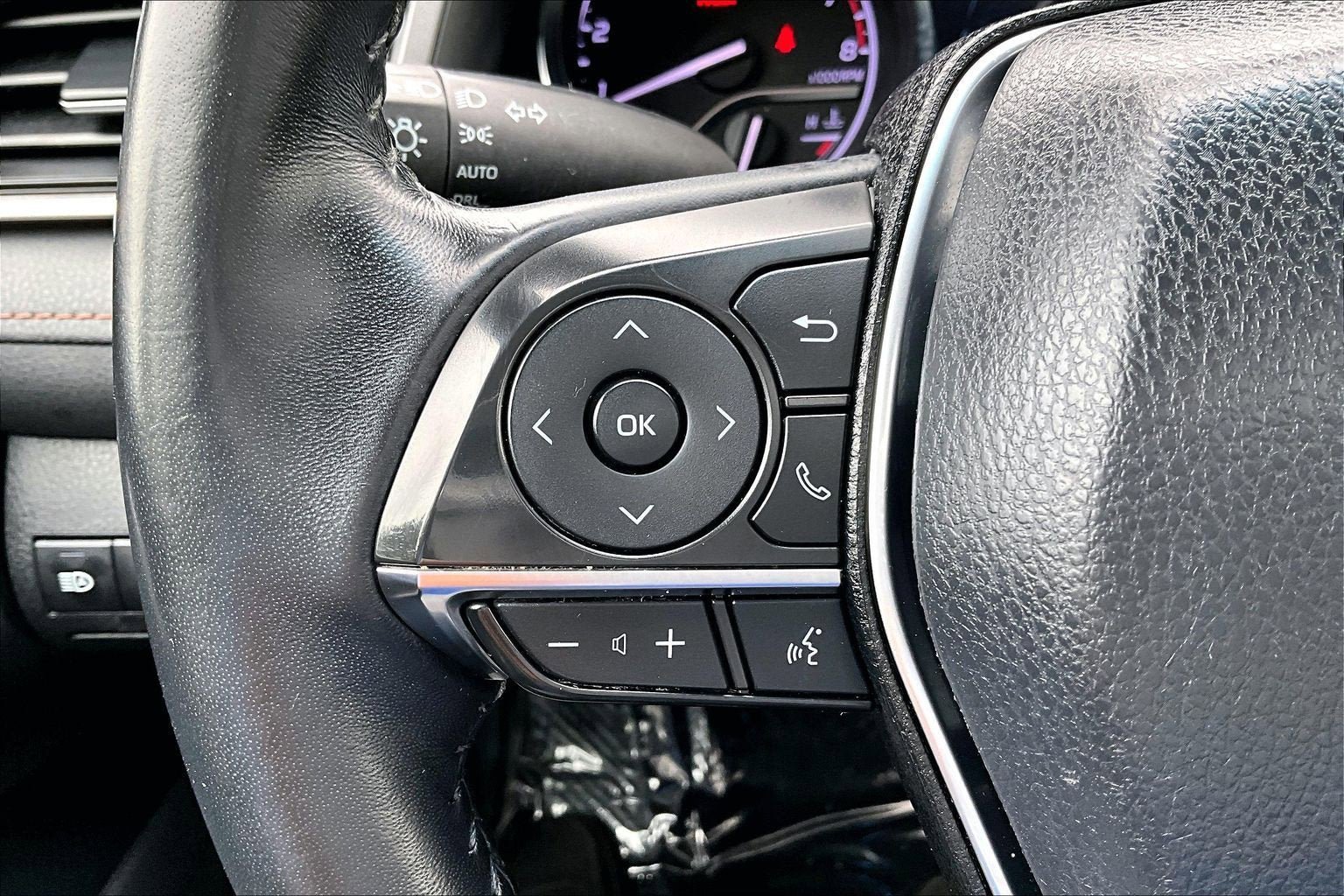 Used 2018 Toyota Camry XLE FWD image 17