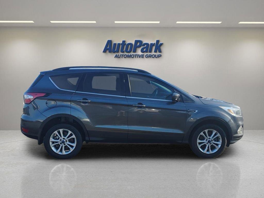 Certified 2018 Ford Escape SE image 8