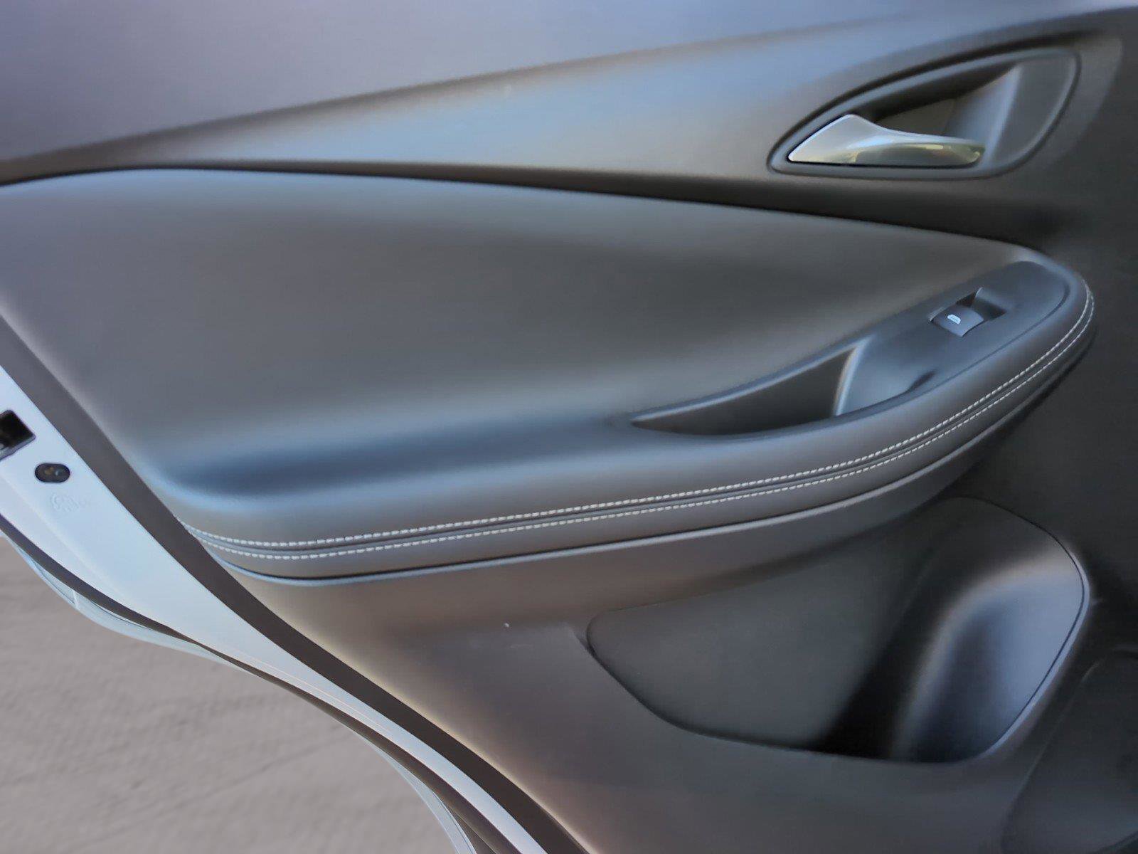 Used 2025 Buick Encore GX Preferred image 32