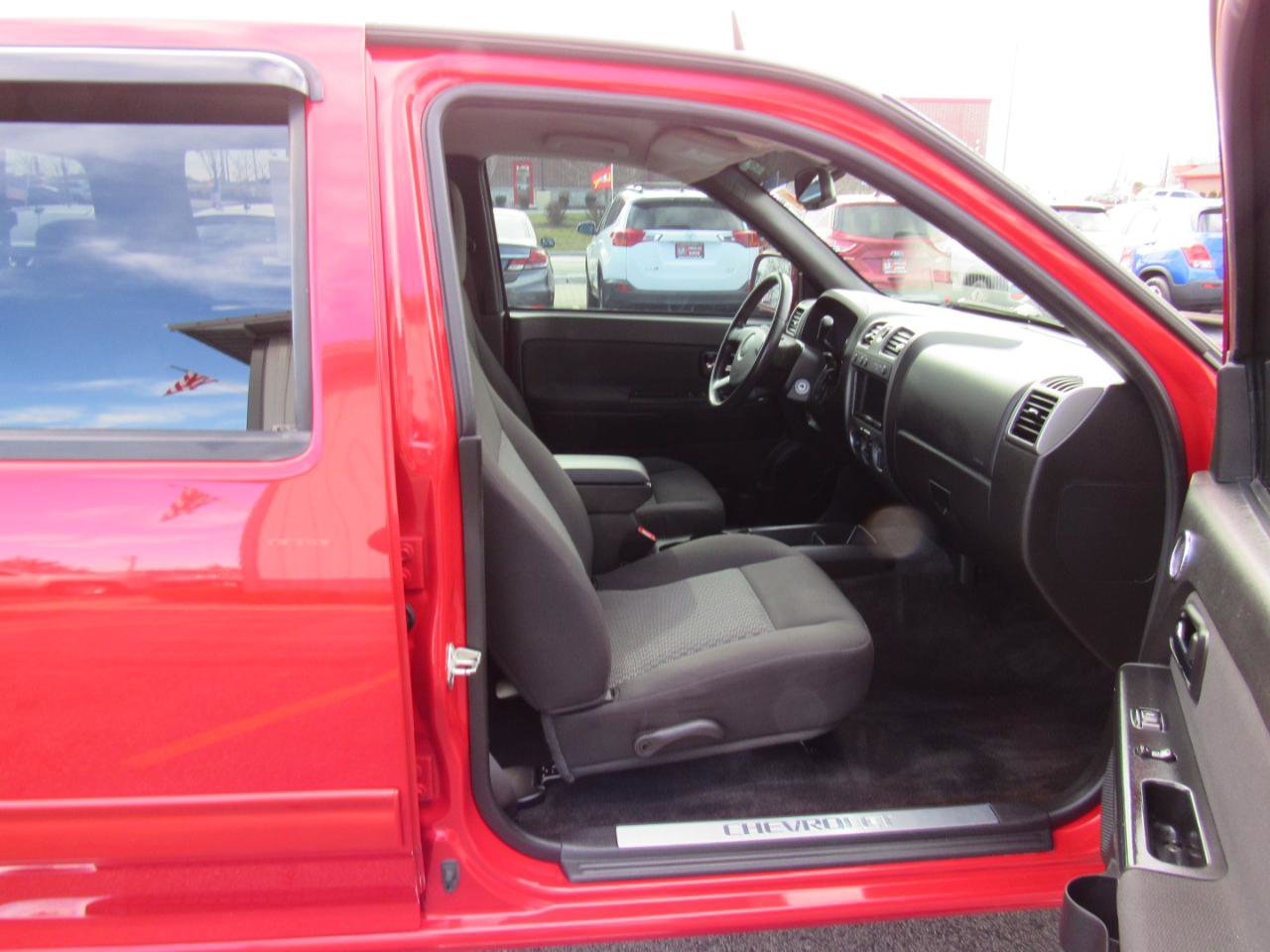 Used 2012 Chevrolet Colorado LT image 27