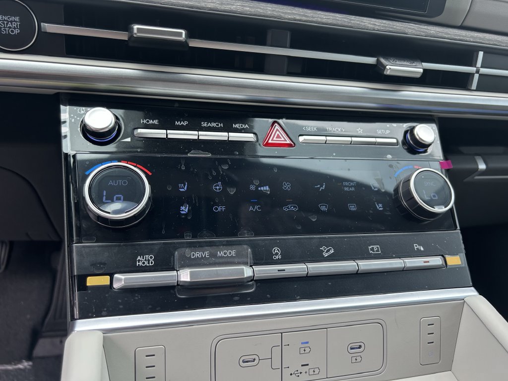 New 2026 Hyundai Santa Fe Limited FWD image 29