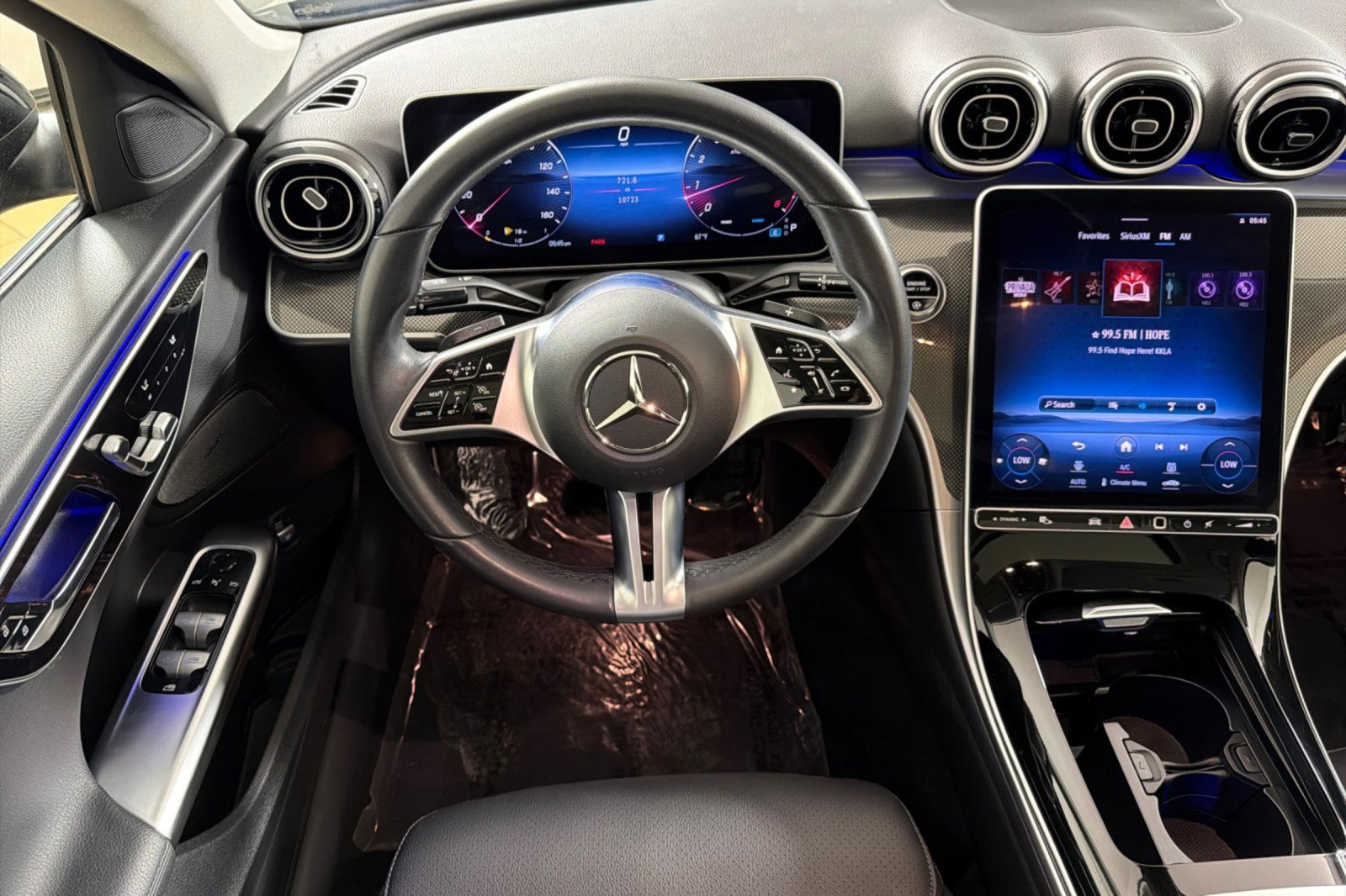 Used 2024 Mercedes-Benz C 300 Sedan image 13