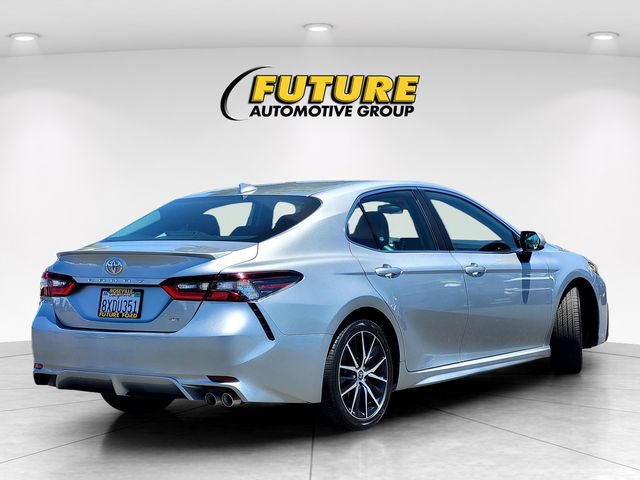 Used 2021 Toyota Camry SE FWD image 4