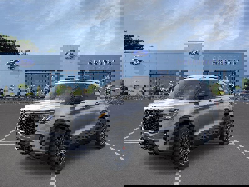 New 2025 Ford Explorer ST-Line w/ Premium Package