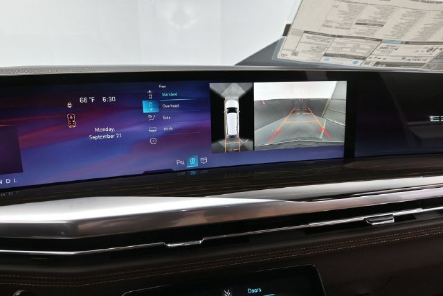New 2026 Cadillac Escalade Luxury w/ Touring Package AWD/4WD image 35
