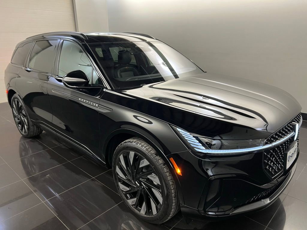New 2026 Lincoln Nautilus Reserve w/ Jet Appearance Package AWD/4WD image 1