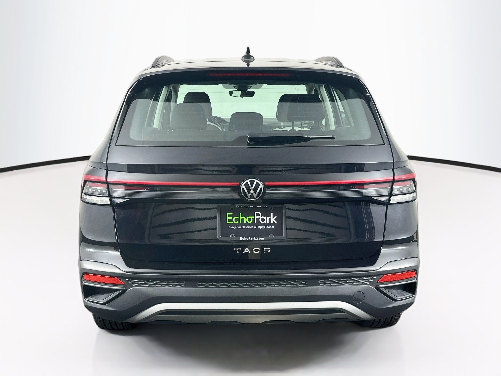 Used 2025 Volkswagen Taos S FWD image 7