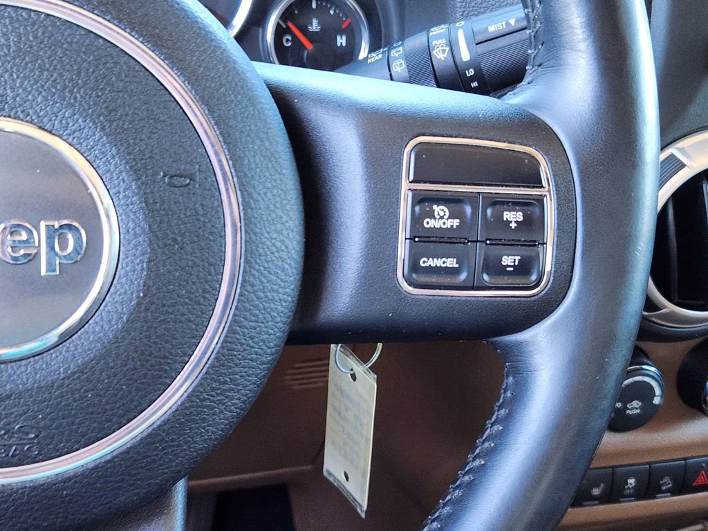 Used 2011 Jeep Wrangler Rubicon w/ PWR Convenience Group AWD/4WD image 17
