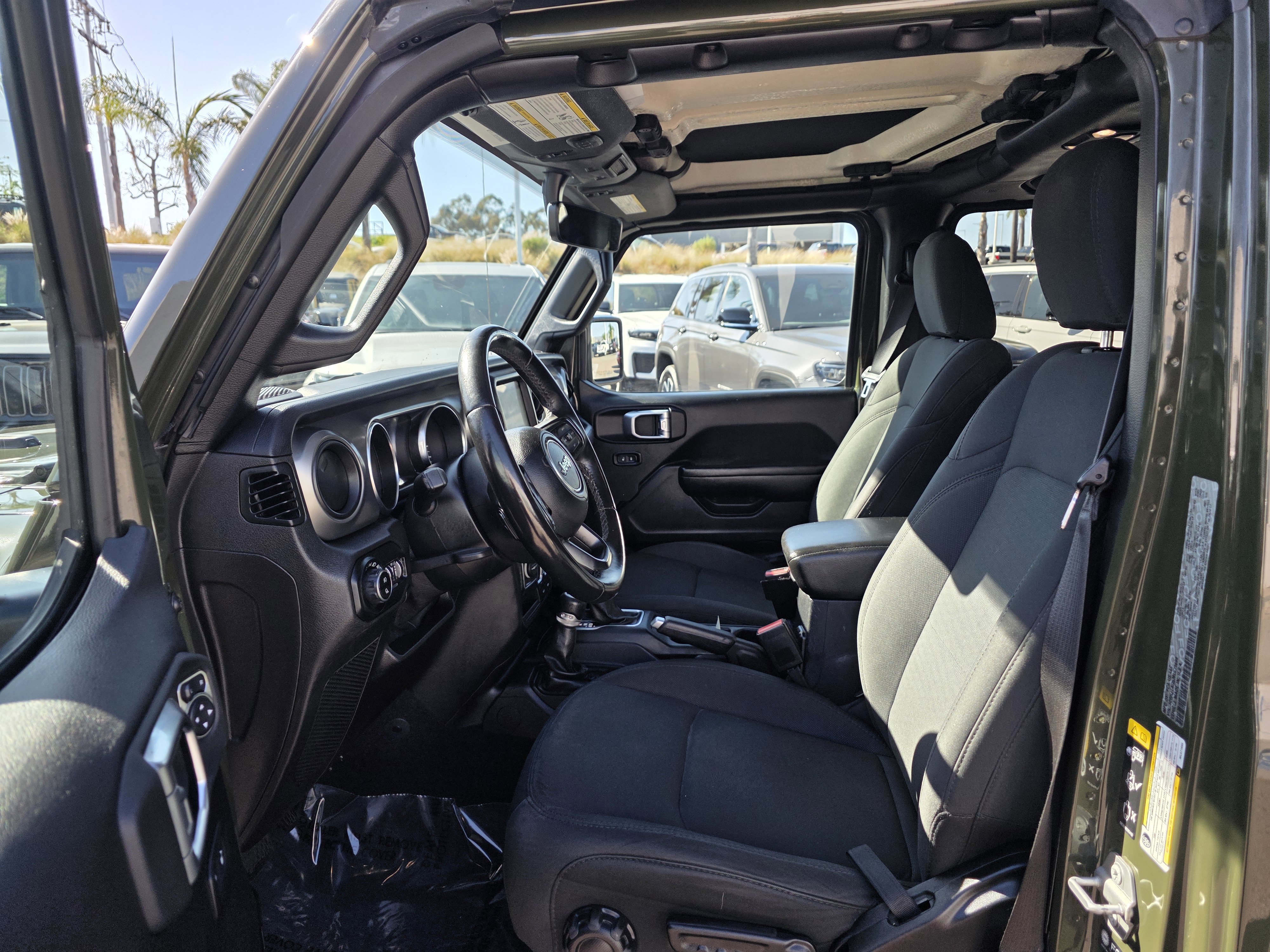 Certified 2021 Jeep Gladiator Willys image 16