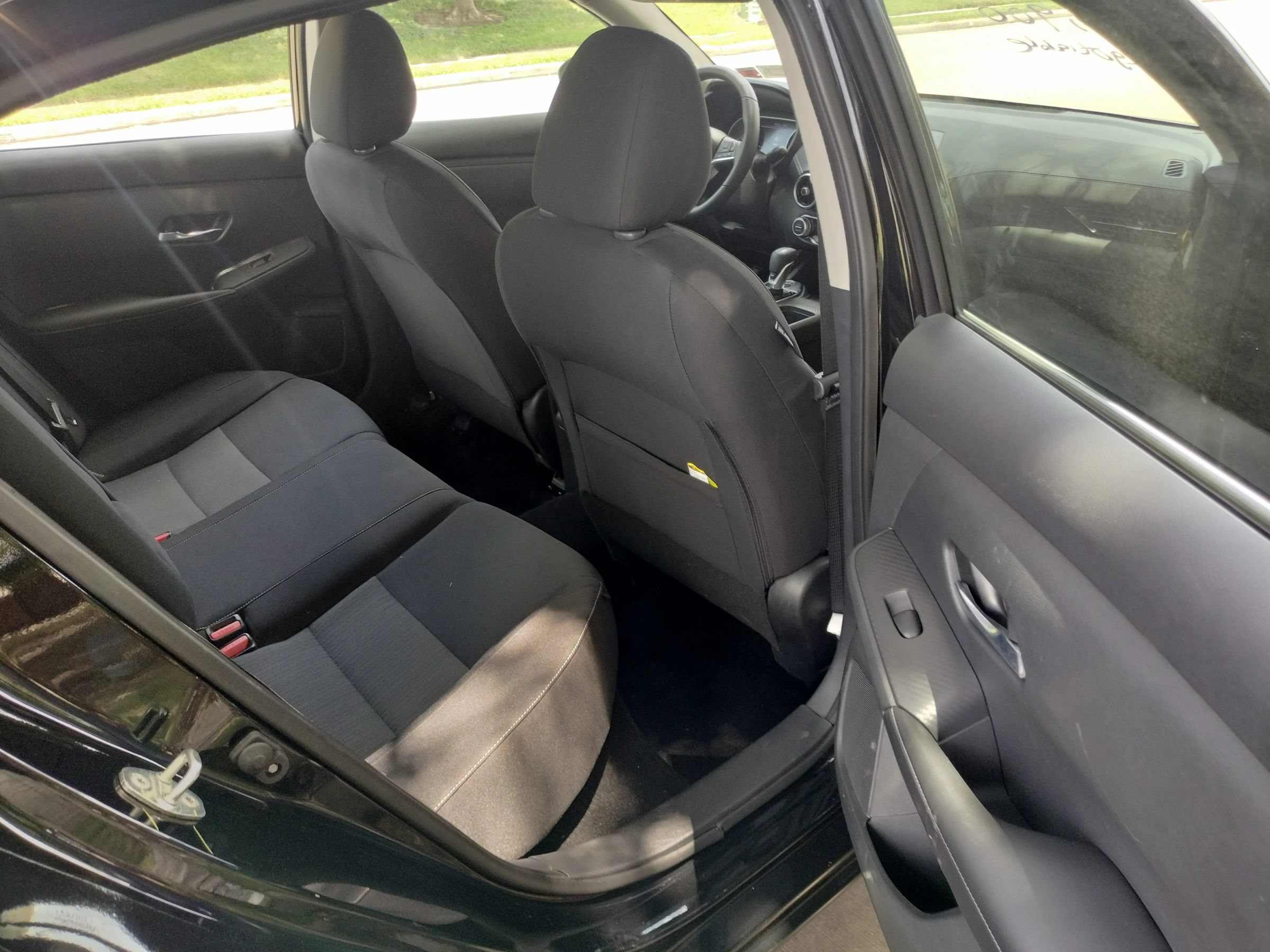 Used 2020 Nissan Sentra SV FWD image 1