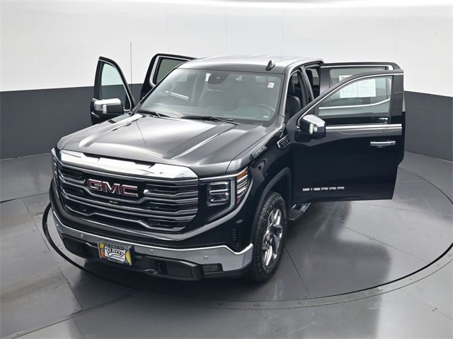 Certified 2022 GMC Sierra 1500 SLT w/ SLT Premium Plus Package image 30
