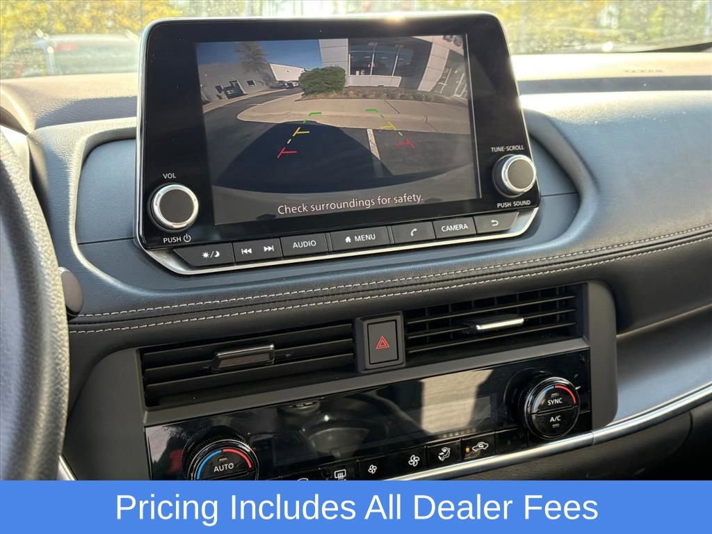 Used 2023 Nissan Rogue SV AWD/4WD image 11