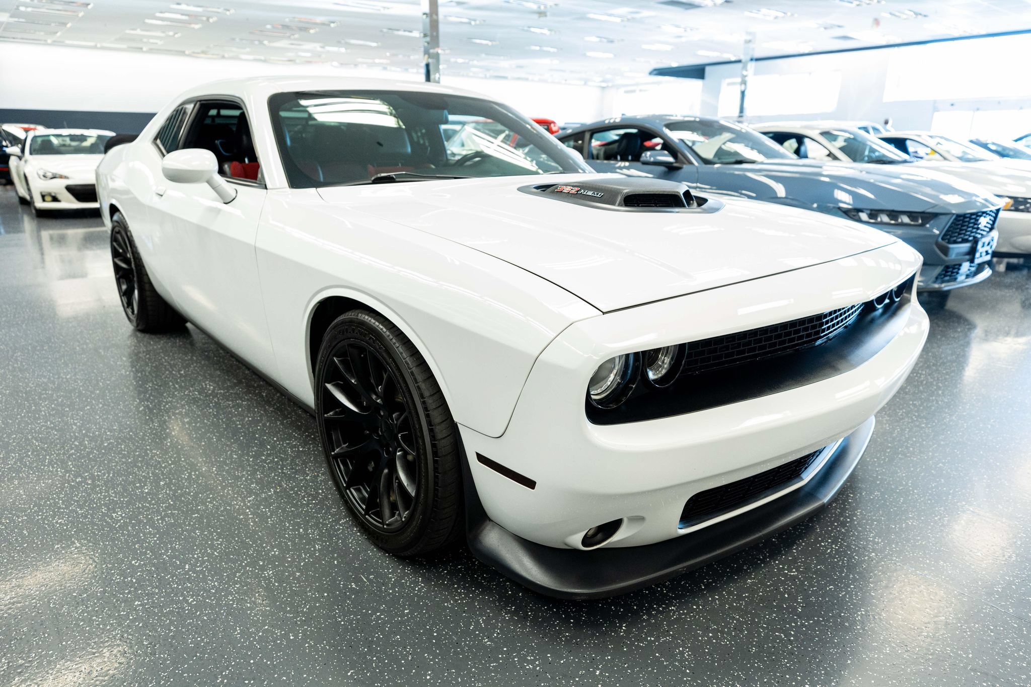 Used 2016 Dodge Challenger R/T Scat Pack RWD image 3