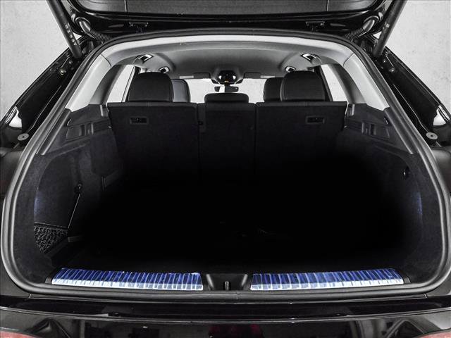 Certified 2025 Audi Q5 Premium w/ Convenience Package image 6