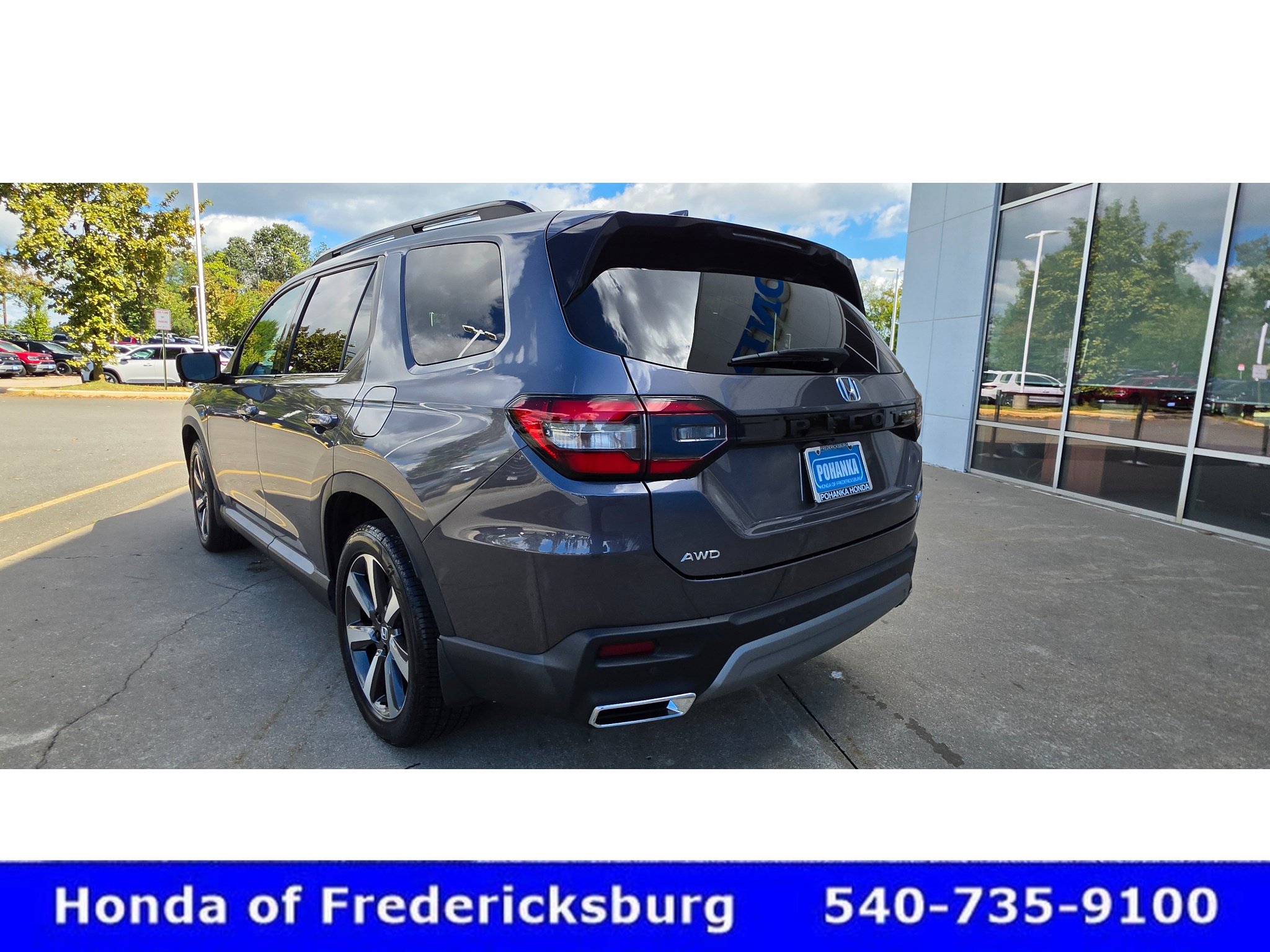 Certified 2025 Honda Pilot Elite image 4