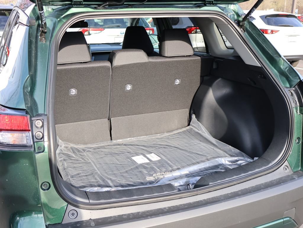 Used 2026 Toyota Corolla Cross LE FWD image 15