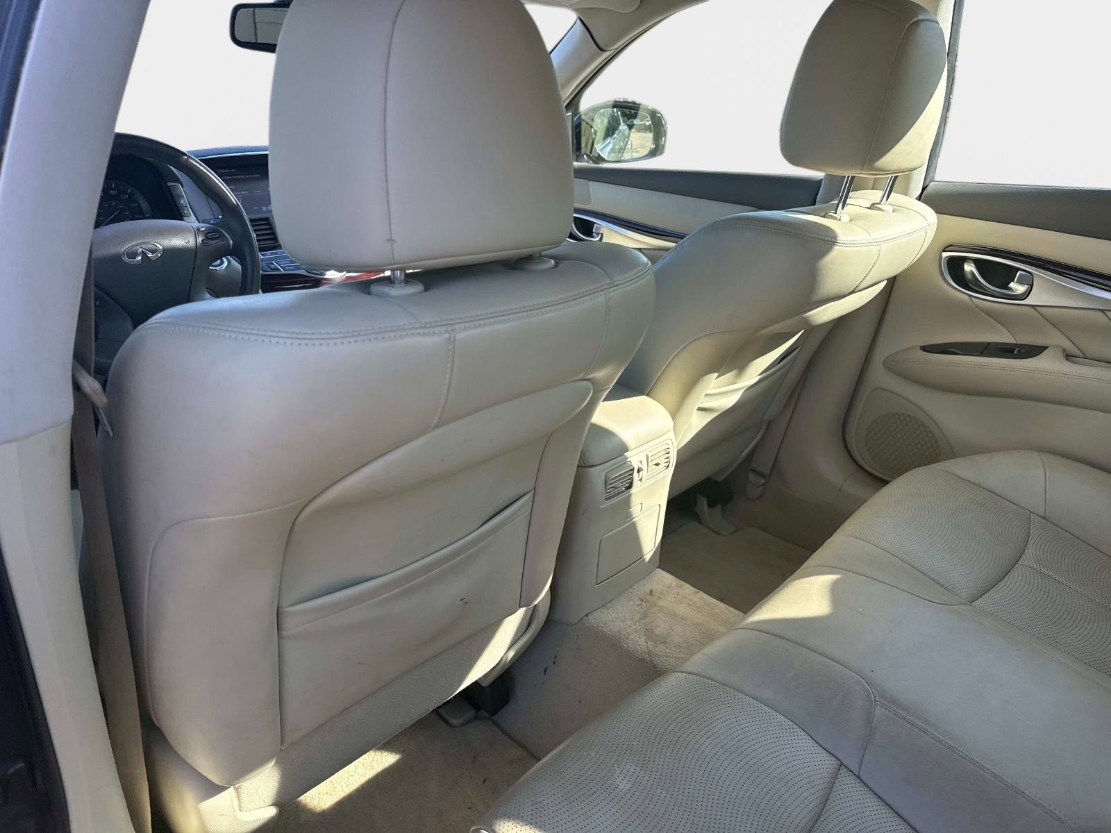 Used 2015 INFINITI Q70 3.7 image 11