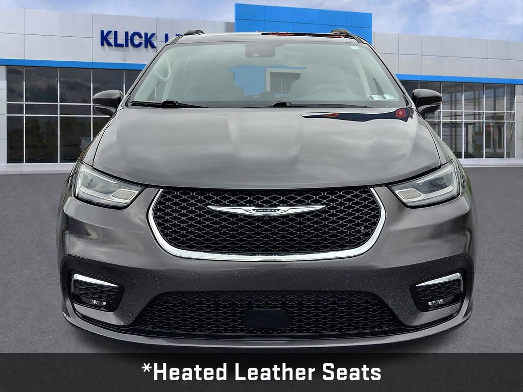 Used 2022 Chrysler Pacifica Touring-L AWD/4WD image 2