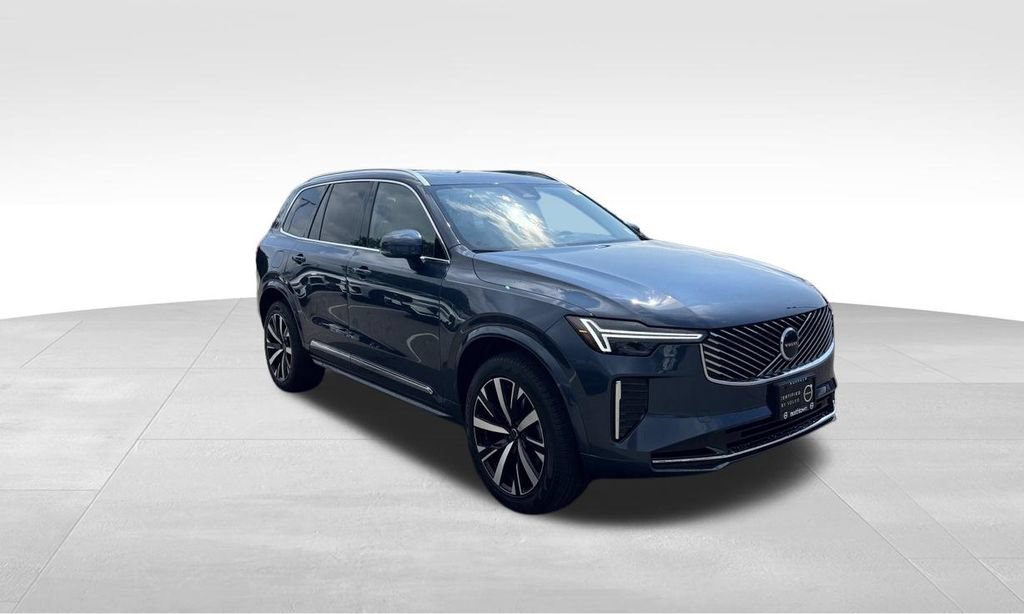 Certified 2026 Volvo XC90 B6 Core w/ Protection Package Premier AWD/4WD image 38