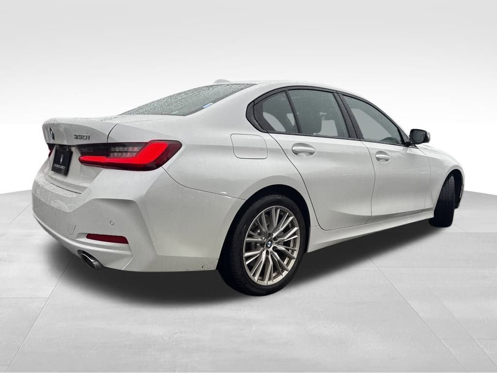 Used 2023 BMW 330i Sedan image 10