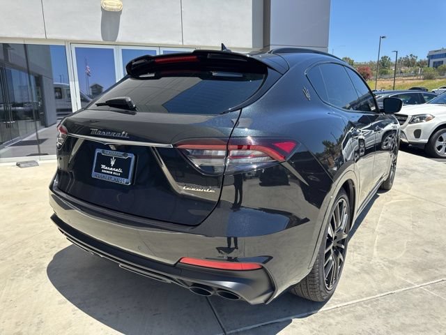 Certified 2022 Maserati Levante GT AWD/4WD image 8