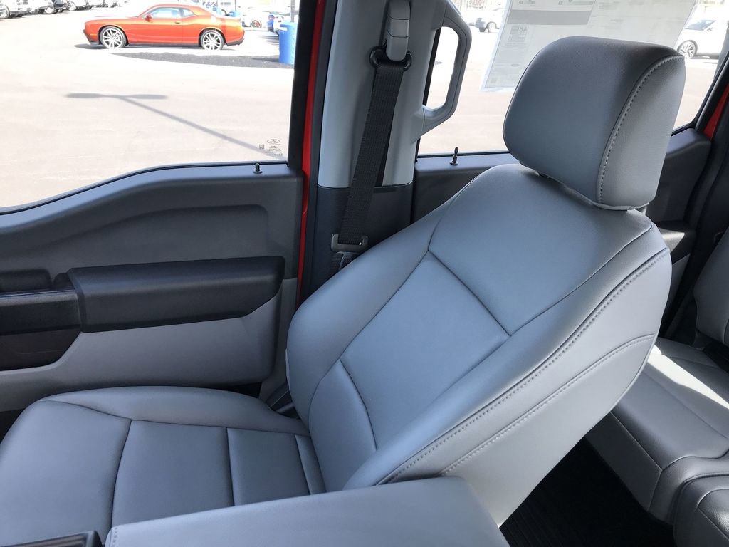 New 2025 Ford F250 XL w/ XL Chrome Package image 22