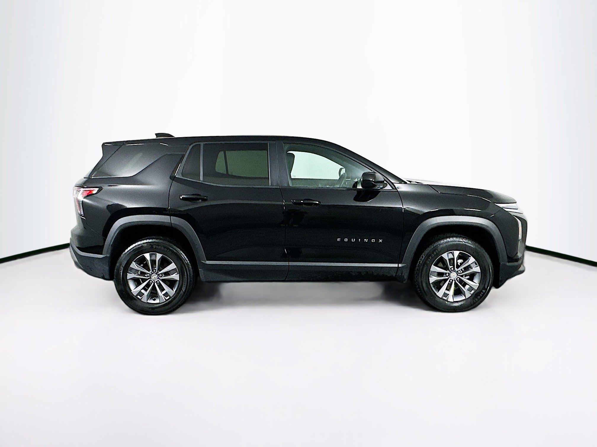 Used 2025 Chevrolet Equinox LT image 10