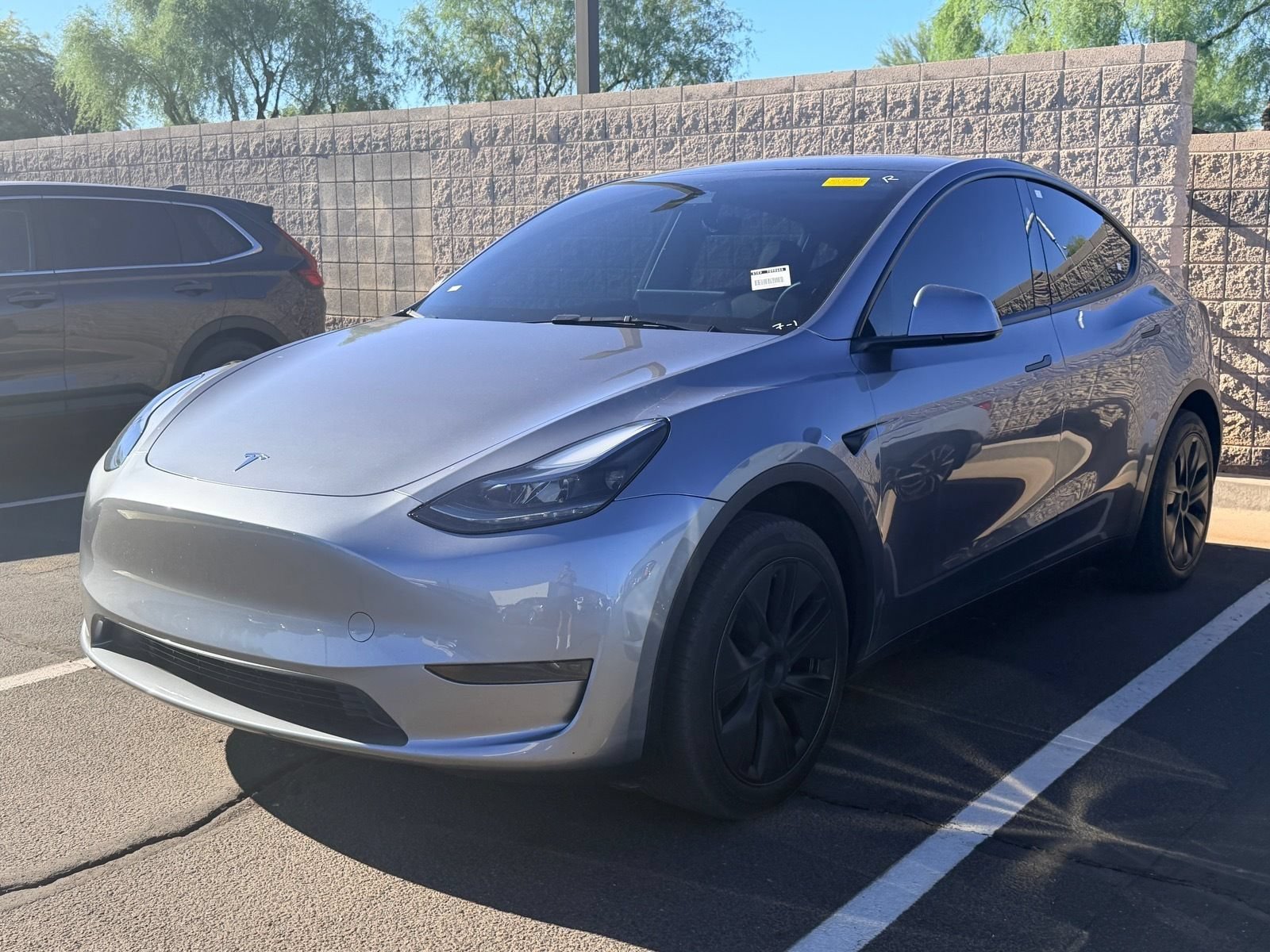 Used 2025 Tesla Model Y Long Range RWD image 2