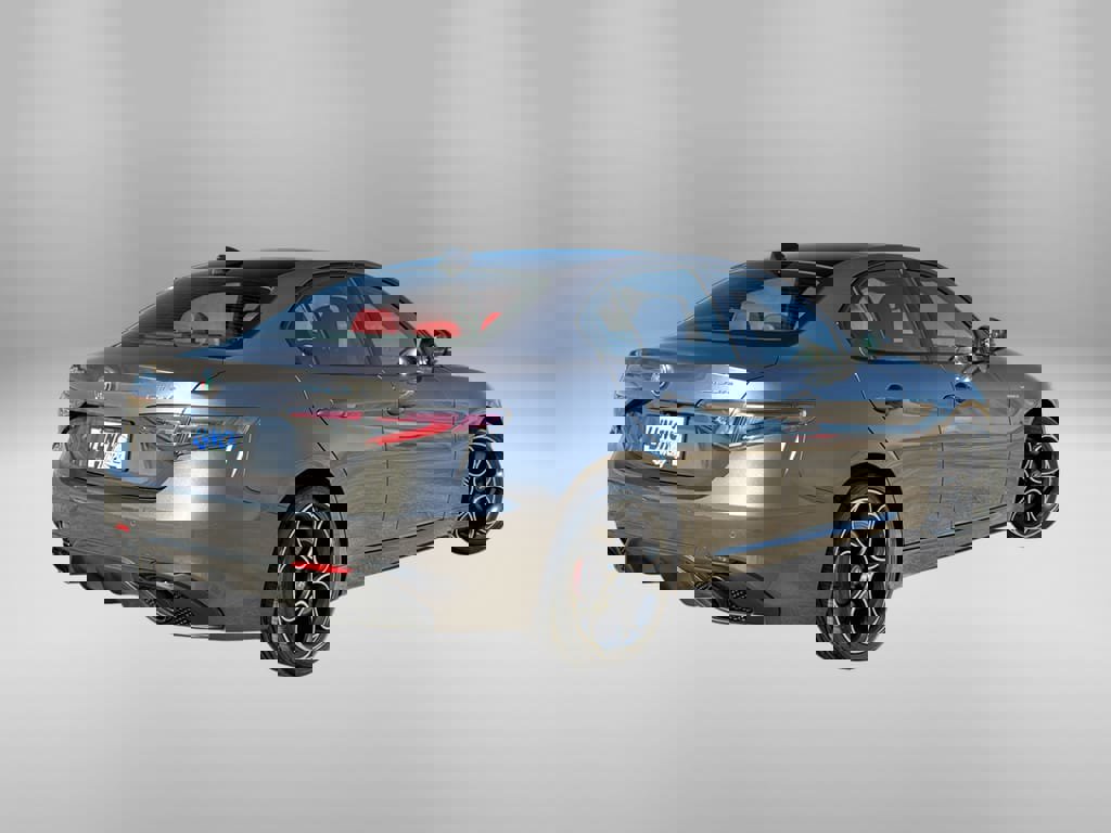 Used 2024 Alfa Romeo Giulia Veloce AWD/4WD image 4